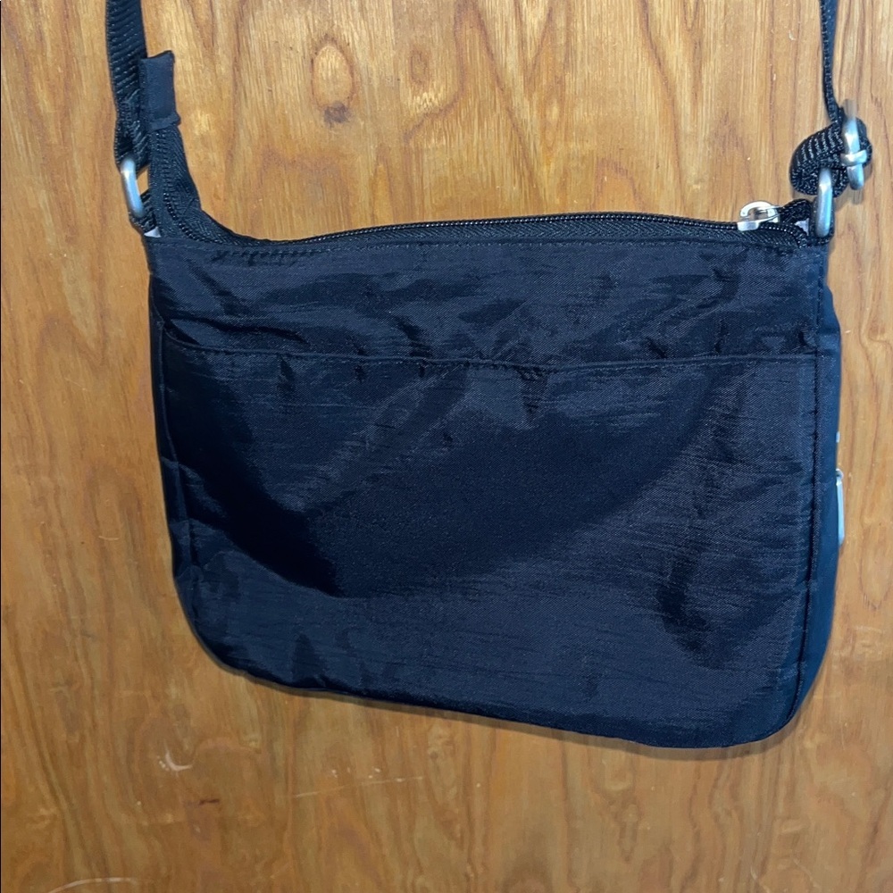 Baggallini Joey Large Crossbody Black - Picture 8 of 12